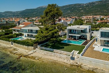 Villa Papillon, Kaštel Kambelovac