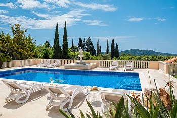 Villa La Villa, Trsteno