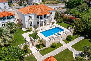 Villa La Villa, Trsteno