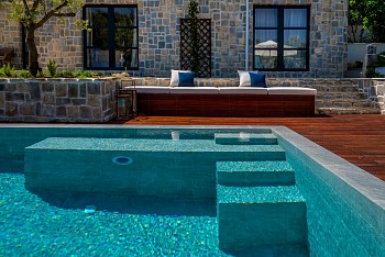Villa Feodora, Žrnovo