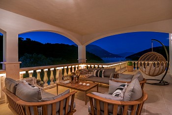 Villa Feodora, Žrnovo