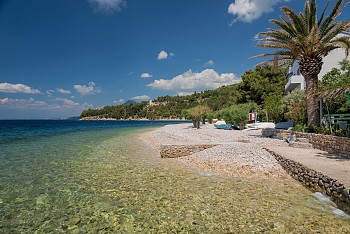 Villa Happiness, Omiš