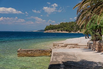 Villa Happiness, Omiš