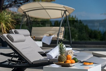Villa Happiness, Omiš