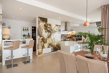 Villa Happiness, Omiš