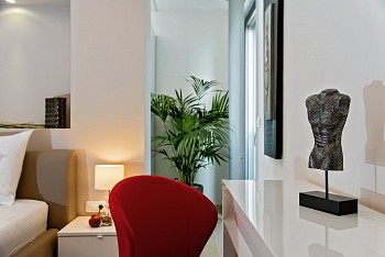 Villa Happiness, Omiš