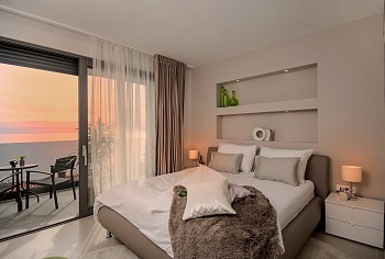 Villa Happiness, Omiš