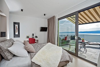 Villa Happiness, Omiš
