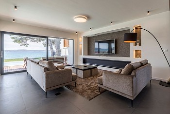Villa Papillon, Kaštel Kambelovac