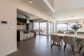 Villa Papillon, Kaštel Kambelovac