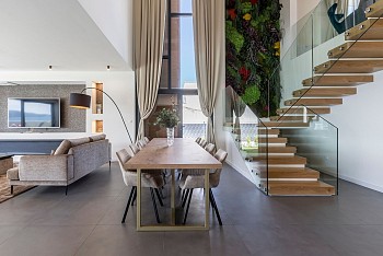 Villa Papillon, Kaštel Kambelovac