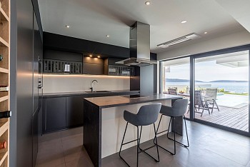 Villa Papillon, Kaštel Kambelovac
