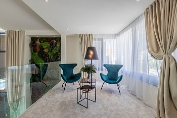 Villa Papillon, Kaštel Kambelovac