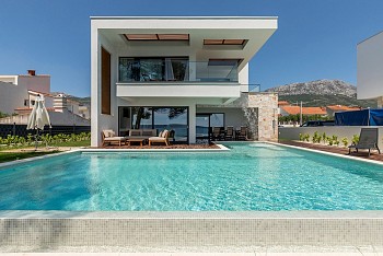 Villa Papillon, Kaštel Kambelovac