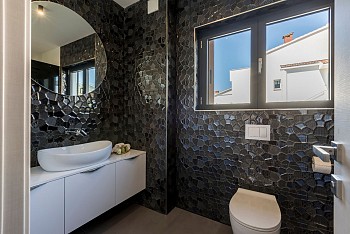 Villa Papillon, Kaštel Kambelovac