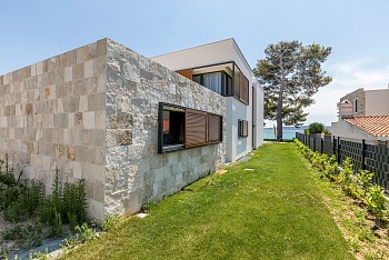 Villa Papillon, Kaštel Kambelovac