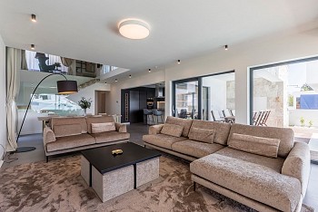 Villa Papillon, Kaštel Kambelovac