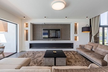 Villa Papillon, Kaštel Kambelovac