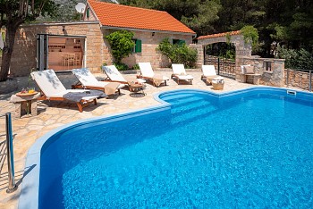 Villa Zlatni Rat, Bol, Brač