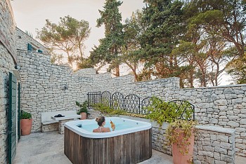 Villa Supetar Palace, Supetar, Brač