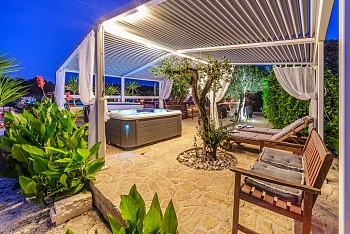 Villa Beach House Mir, Mirca, Brač